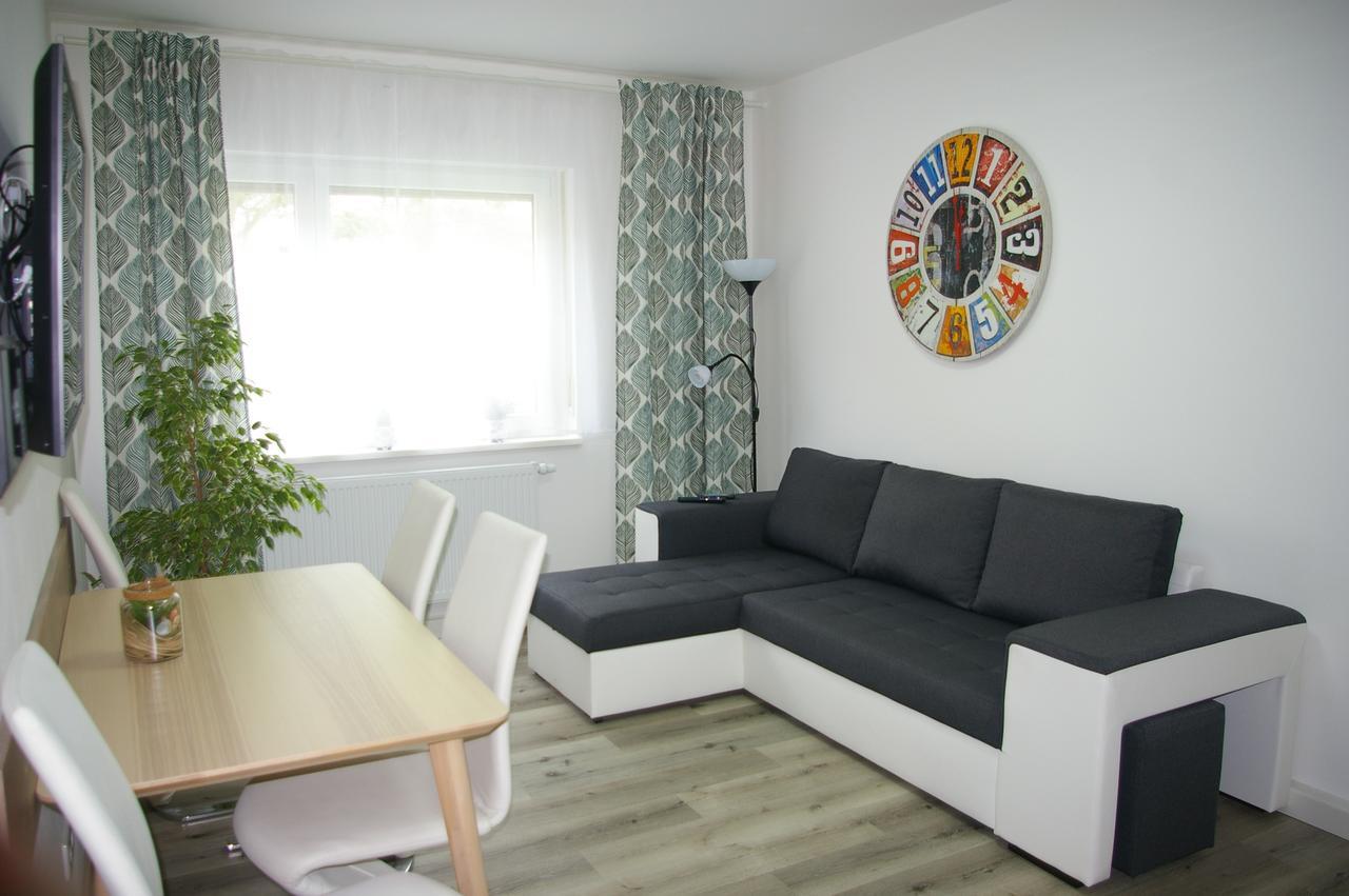 4rent Apartment *