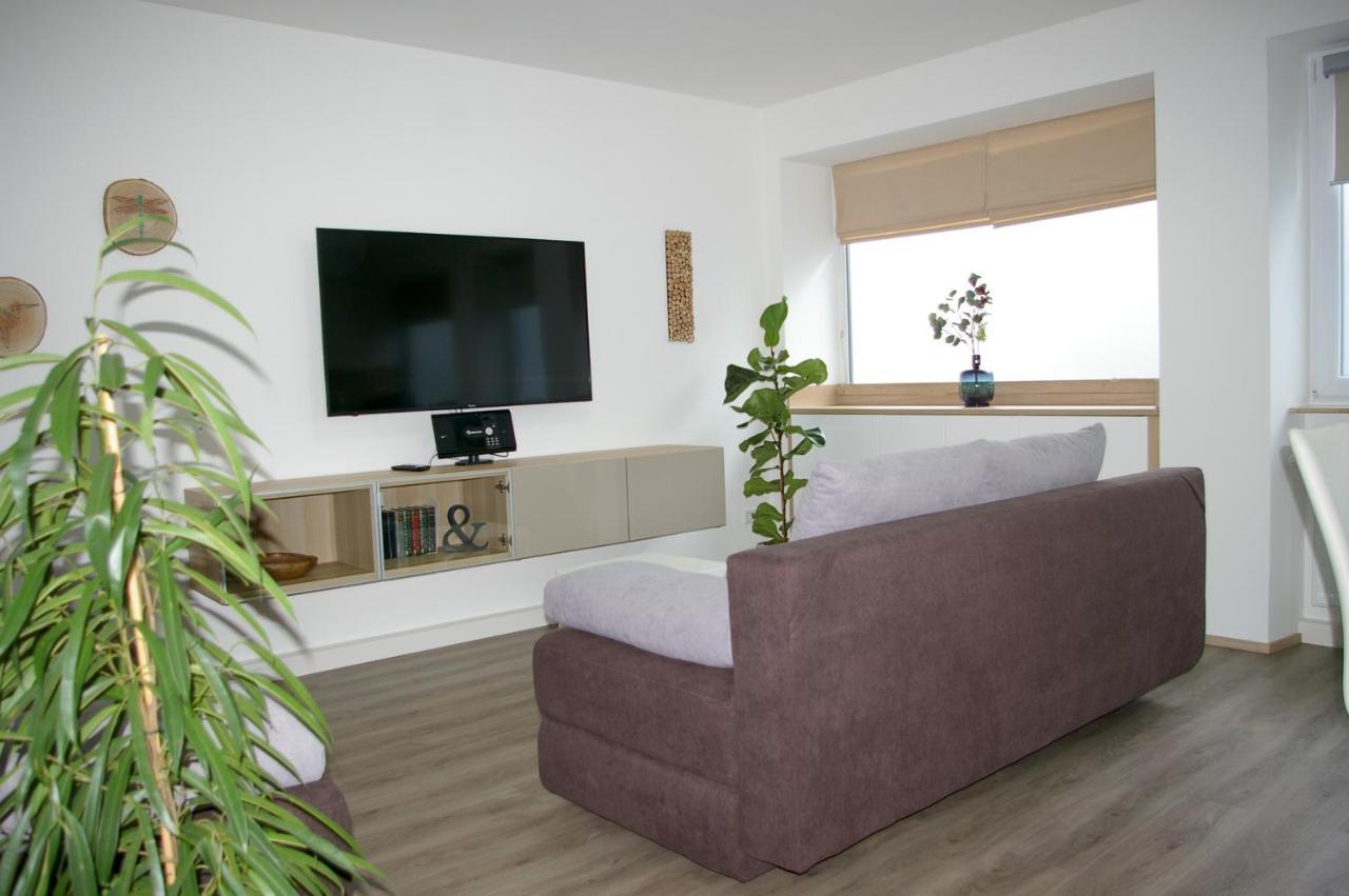 4rent Apartment *
