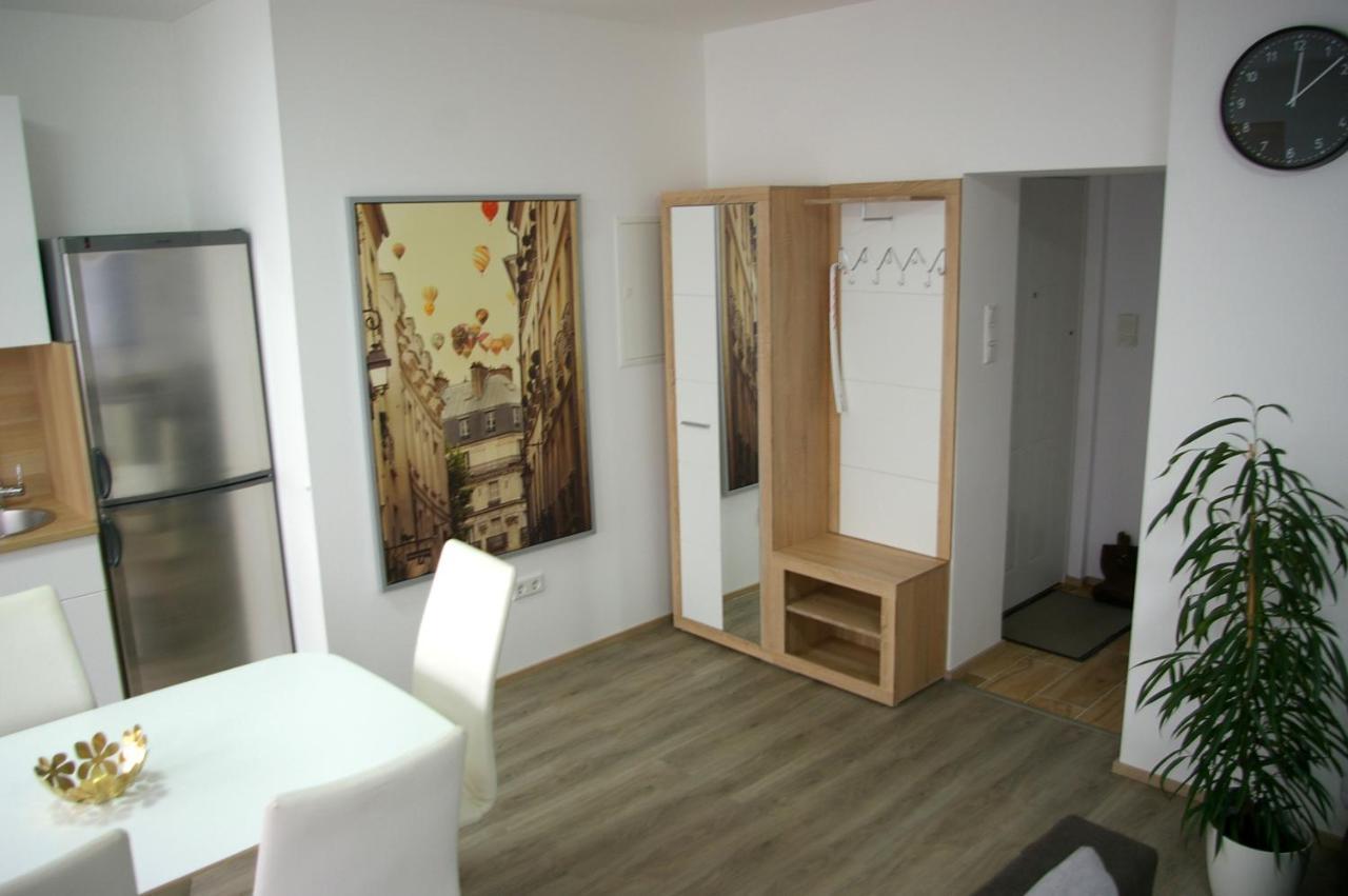 4rent Apartment *